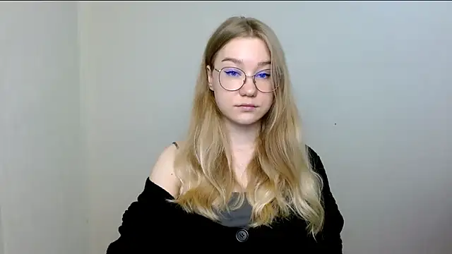 Snapshot of cindi_hot chatting on May 2026 12:32:02 PM cindi hot online show from May 2026 12:32:02 PM