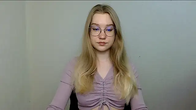 Snapshot of cindi_hot chatting on June 2026 10:28:02 AM cindi hot online show from June 2026 10:28:02 AM