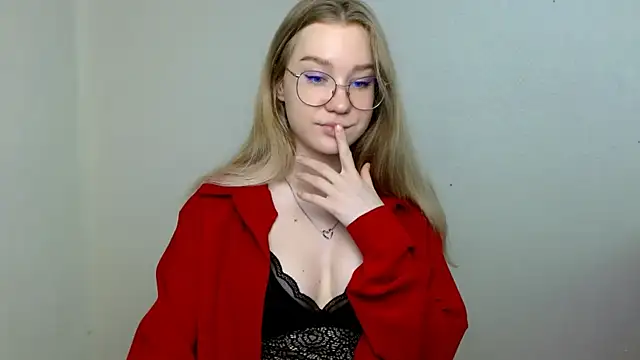 Snapshot of cindi_hot chatting on June 2026 10:30:01 AM cindi hot online show from June 2026 10:30:01 AM