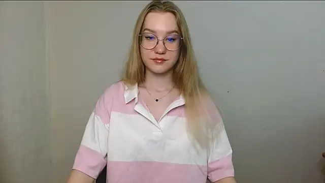 Snapshot of cindi_hot chatting on July 2026 10:29:01 AM cindi hot online show from July 2026 10:29:01 AM