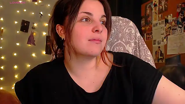 Snapshot of Saya_sweet chatting on October 2025 04:20:02 AM Saya sweet online show from October 2025 04:20:02 AM