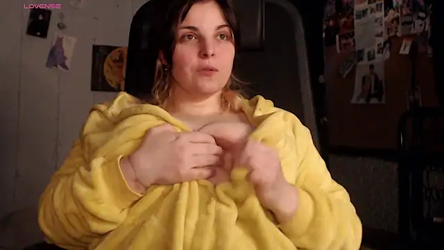 Snapshot of Saya_sweet chatting on February 2026 07:47:01 AM Saya sweet online show from February 2026 07:47:01 AM