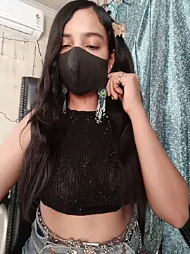 Parinaaz18 online show from May 2026 01:02:02 AM