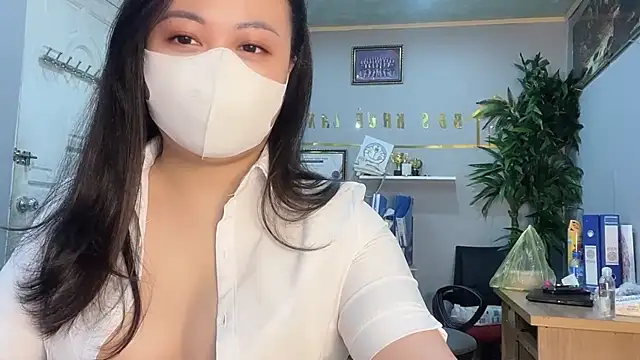 Snapshot of Bamboo_Swetie chatting on December 2024 02:04:01 PM Bamboo Swetie online show from December 2024 02:04:01 PM