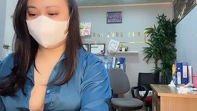 Snapshot of Bamboo_Swetie chatting on December 2024 02:21:01 PM Bamboo Swetie online show from December 2024 02:21:01 PM