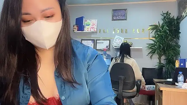 Snapshot of Bamboo_Swetie chatting on December 2024 03:06:01 AM Bamboo Swetie online show from December 2024 03:06:01 AM