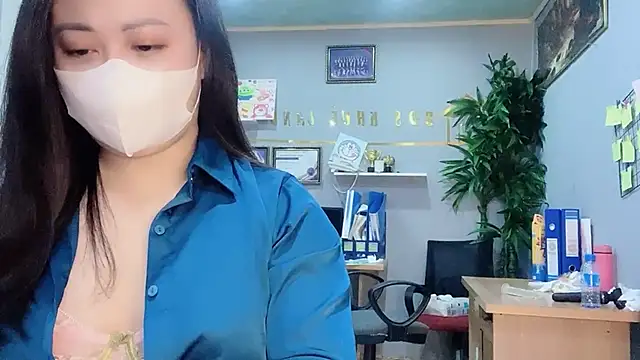 Snapshot of Bamboo_Swetie chatting on December 2024 03:38:02 AM Bamboo Swetie online show from December 2024 03:38:02 AM