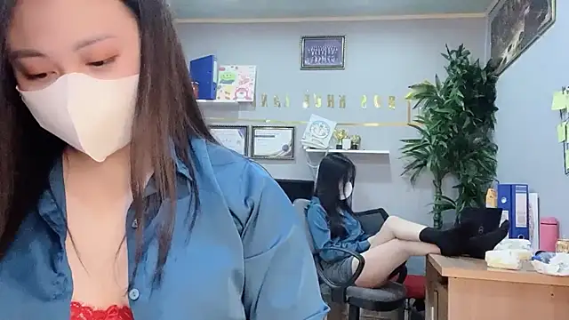 Snapshot of Bamboo_Swetie chatting on January 2025 03:18:01 PM Bamboo Swetie online show from January 2025 03:18:01 PM