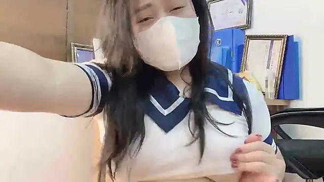 Snapshot of Bamboo_Swetie chatting on February 2025 06:01:02 PM Bamboo Swetie online show from February 2025 06:01:02 PM