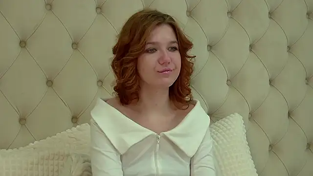 LessySmith online show from March 2025 11:38:02 PM