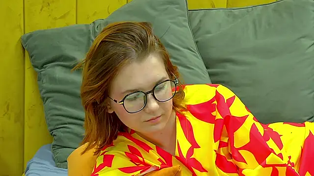 LessySmith online show from September 2025 04:36:01 AM