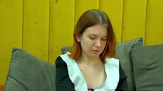 LessySmith online show from November 2025 04:23:01 AM