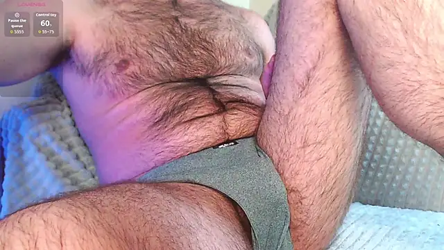 Deckard Webb1  online show from September 2025 01:59:02 PM