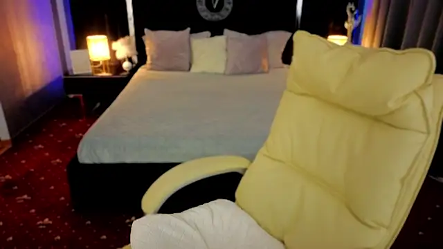 Lexi Si online show from September 2025 06:14:01 AM