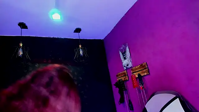 Alexa Slave online show from May 2026 07:42:01 PM
