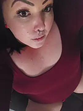 Snapshot of -BonnieBlack- chatting on December 2025 07:18:01 PM -BonnieBlack- online show from December 2025 07:18:01 PM