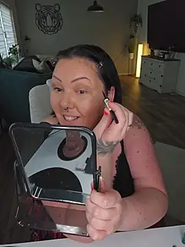 Snapshot of -BonnieBlack- chatting on January 2026 07:32:02 AM -BonnieBlack- online show from January 2026 07:32:02 AM