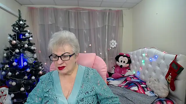 Snapshot of KayleSmoll chatting on January 2025 01:39:02 AM KayleSmoll online show from January 2025 01:39:02 AM