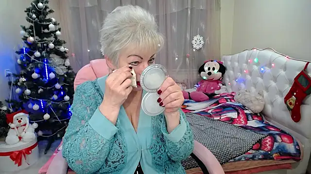 Snapshot of KayleSmoll chatting on January 2025 04:15:01 AM KayleSmoll online show from January 2025 04:15:01 AM