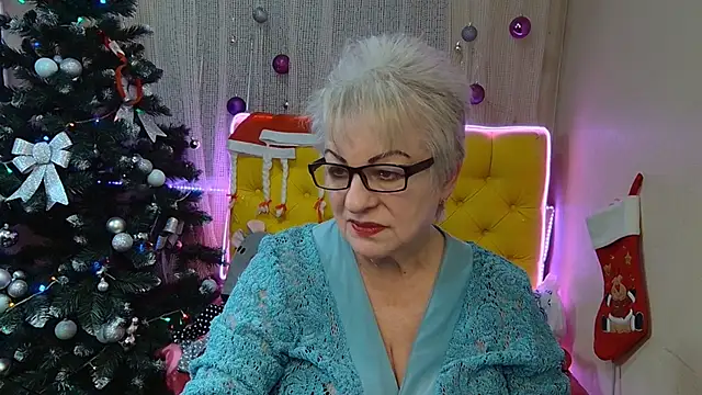 Snapshot of KayleSmoll chatting on January 2025 01:32:01 AM KayleSmoll online show from January 2025 01:32:01 AM