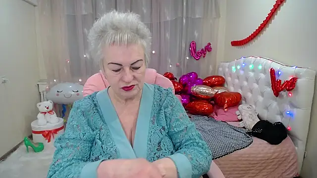 Snapshot of KayleSmoll chatting on February 2025 07:16:02 PM KayleSmoll online show from February 2025 07:16:02 PM