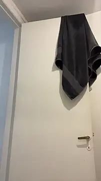 Snapshot of cinnamon_rosa chatting on December 2025 08:57:01 PM cinnamon rosa online show from December 2025 08:57:01 PM