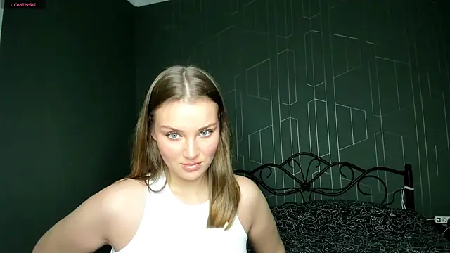 Snapshot of DeniRicchii chatting on December 2025 12:58:02 PM DeniRicchii online show from December 2025 12:58:02 PM