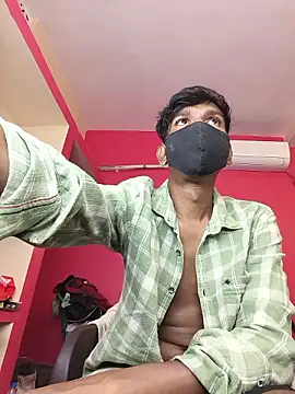 richardjames95 online show from July 2026 06:58:01 PM