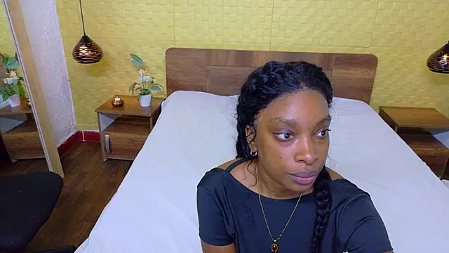 Snapshot of Shamiraa_moore chatting on February 2026 01:12:02 PM Shamiraa moore online show from February 2026 01:12:02 PM