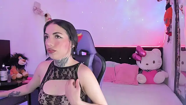 Snapshot of Alice_ch1 chatting on December 2025 12:45:01 PM Alice ch1 online show from December 2025 12:45:01 PM