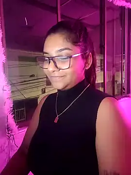 Snapshot of Sofythom1 chatting on January 2025 11:27:02 PM Sofythom1 online show from January 2025 11:27:02 PM