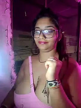 Snapshot of Sofythom1 chatting on January 2025 03:07:02 AM Sofythom1 online show from January 2025 03:07:02 AM