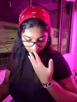 Snapshot of Sofythom1 chatting on February 2025 02:26:01 AM Sofythom1 online show from February 2025 02:26:01 AM