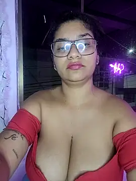 Snapshot of Sofythom1 chatting on February 2025 03:11:02 AM Sofythom1 online show from February 2025 03:11:02 AM