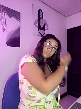 Snapshot of Sofythom1 chatting on March 2025 02:59:01 AM Sofythom1 online show from March 2025 02:59:01 AM