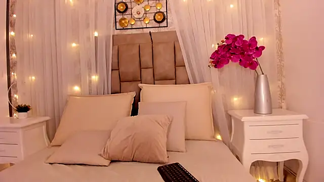 MarianaSanz online show from December 2024 07:59:02 PM