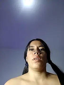 Kloemoretti online show from January 2025 11:26:02 AM