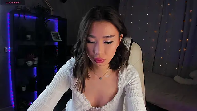 Snapshot of sensualily chatting on March 2025 05:39:01 PM sensualily online show from March 2025 05:39:01 PM