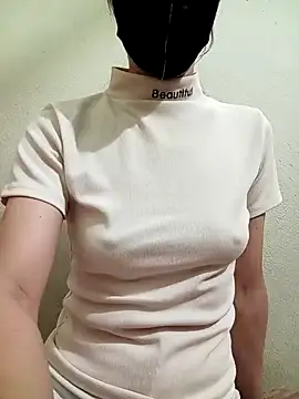 Snapshot of YunLem chatting on February 2025 01:32:01 AM YunLem online show from February 2025 01:32:01 AM