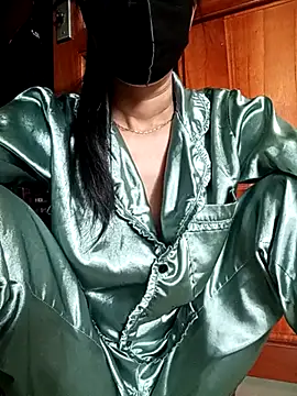 Snapshot of YunLem chatting on March 2025 01:13:01 AM YunLem online show from March 2025 01:13:01 AM