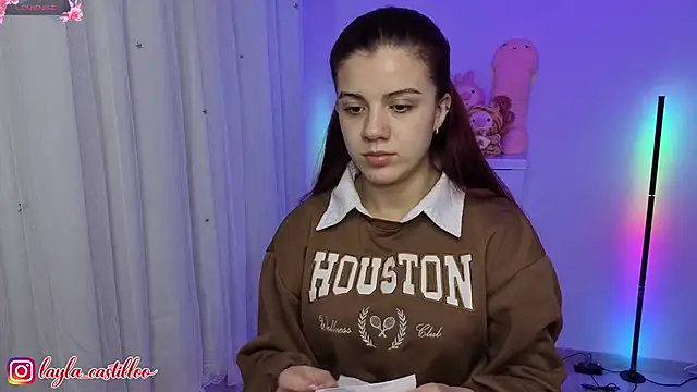 Layla castilloo online show from June 2026 11:27:02 PM