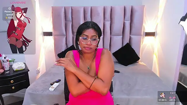 LAYLATAYLOR  online show from February 2025 01:39:02 PM