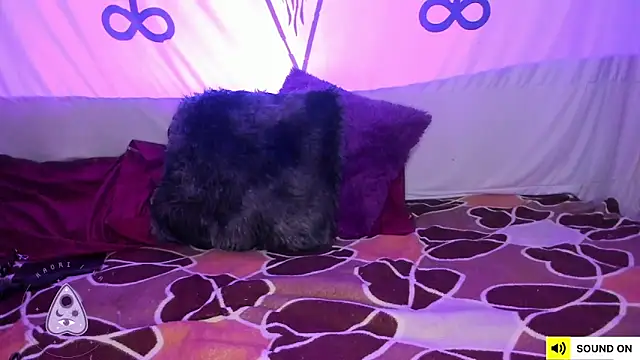 kaos room online show from February 2025 02:44:02 AM