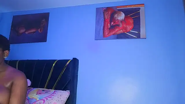 Cherriikenzie online show from May 2026 12:35:02 PM