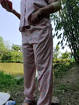 Snapshot of lyna_bl chatting on February 2026 07:08:02 AM lyna bl online show from February 2026 07:08:02 AM