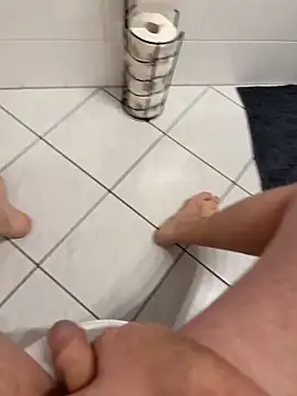 Snapshot of bock_auf_mumu chatting on December 2025 03:50:01 PM bock auf mumu online show from December 2025 03:50:01 PM