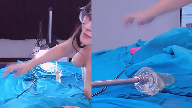 Snapshot of Kinky_Cloe chatting on December 2024 03:27:01 PM Kinky Cloe online show from December 2024 03:27:01 PM