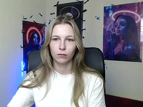 StrangerGi online show from June 2026 06:20:01 AM