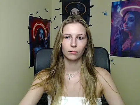 StrangerGi online show from June 2026 06:44:01 AM