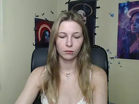 StrangerGi online show from June 2026 06:22:01 AM